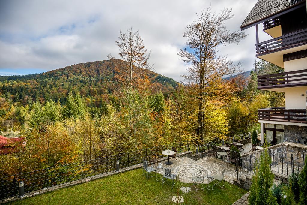Hotel Boutique Belvedere Sinaia Buitenkant foto