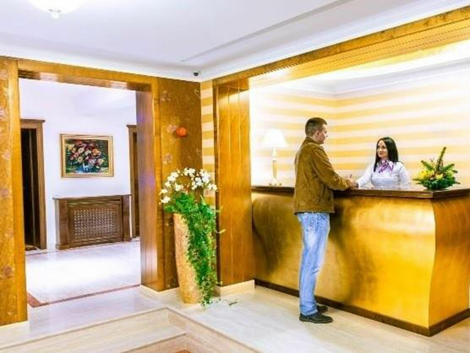 Hotel Boutique Belvedere Sinaia Buitenkant foto