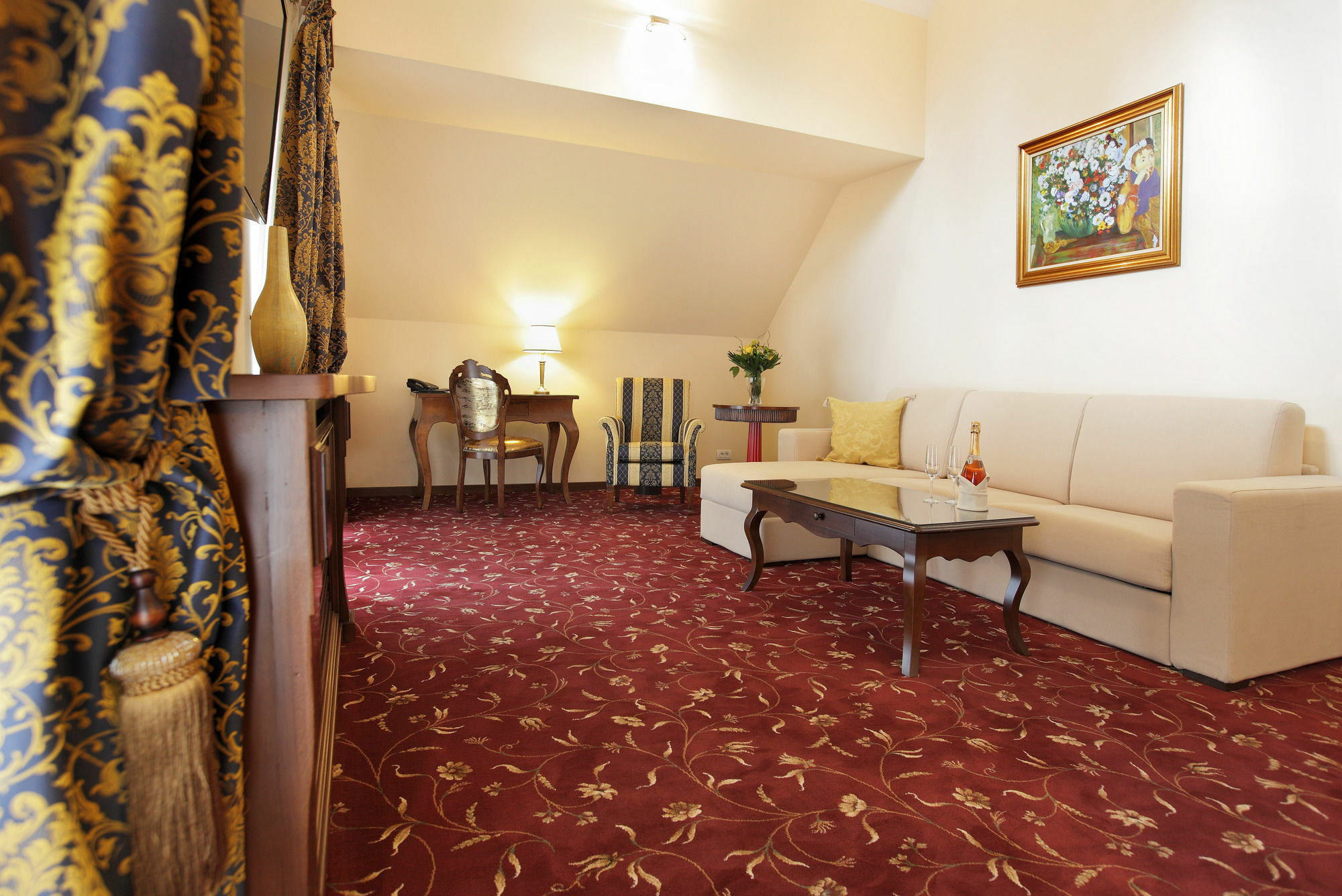 Hotel Boutique Belvedere Sinaia Buitenkant foto
