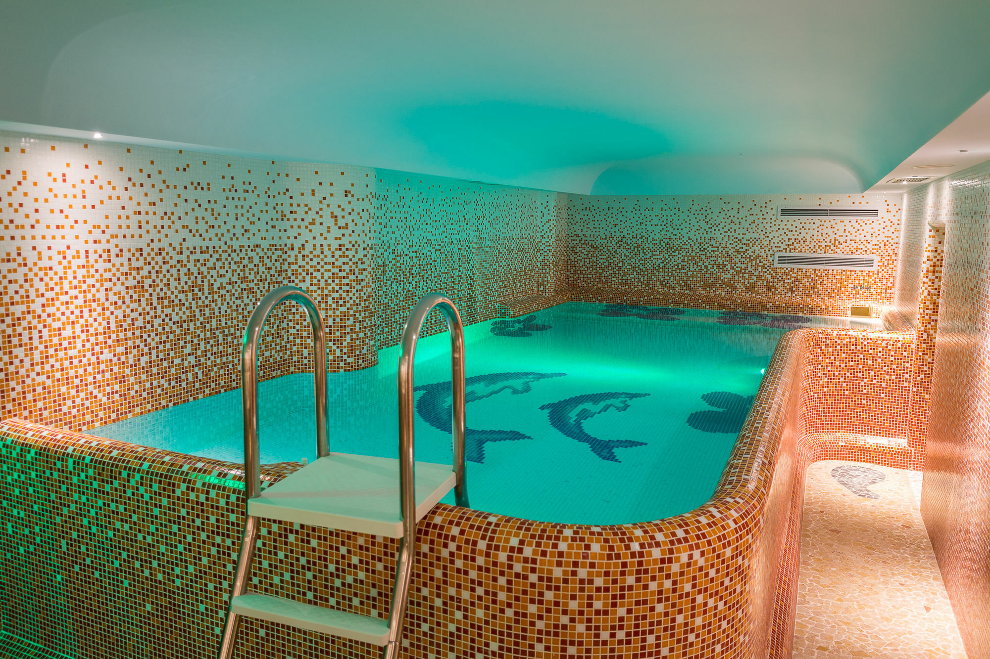 Hotel Boutique Belvedere Sinaia Buitenkant foto